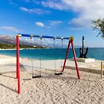 Skelin***/**** * Kaštela
