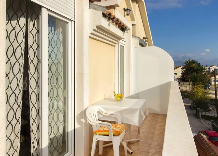 Skelin***/**** Каштела