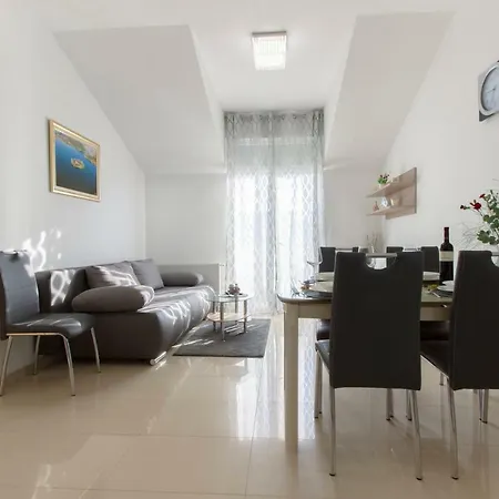 Apartment Skelin***/**** Kastela