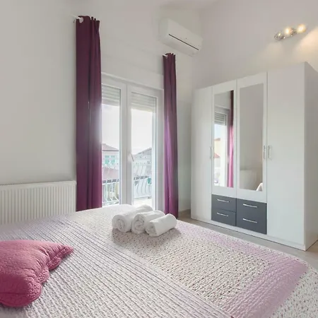 Apartamento Skelin***/****