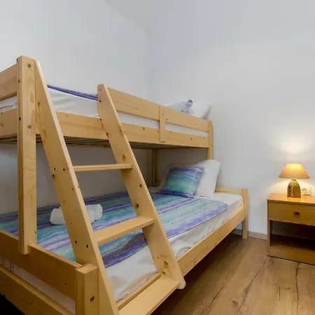 Skelin***/**** Apartment Kastela